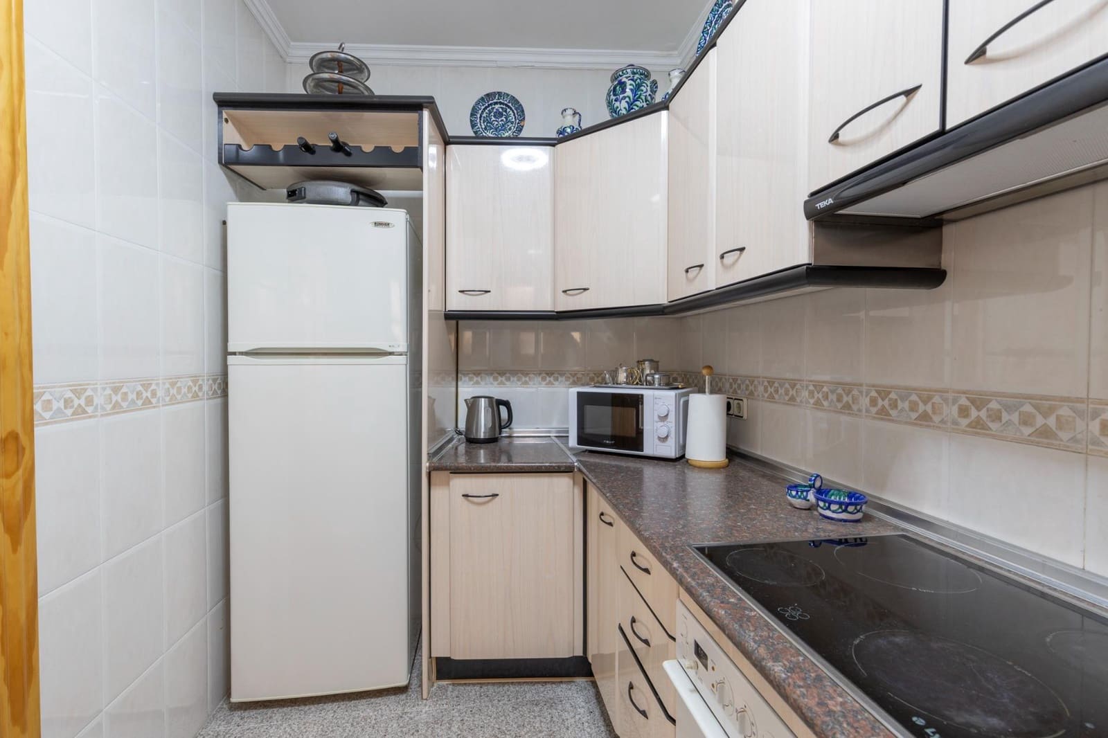 3 soveværelse Villa til salg i Granada by med garage - € 479.000 (Ref: 9913387)