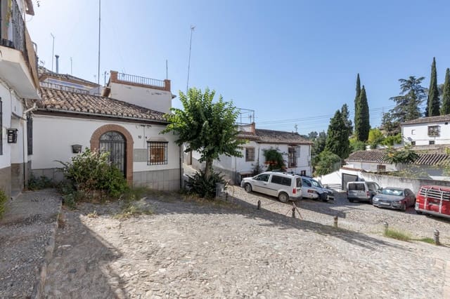 3 soveværelse Villa til salg i Albaicin, Granada by med garage - € 479.000 (Ref: 9913387)