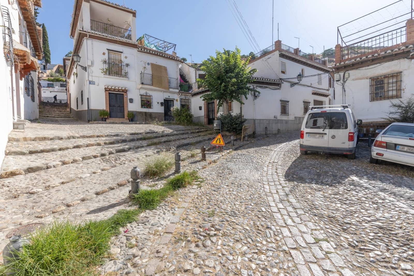 3 soveværelse Villa til salg i Granada by med garage - € 479.000 (Ref: 9913387)