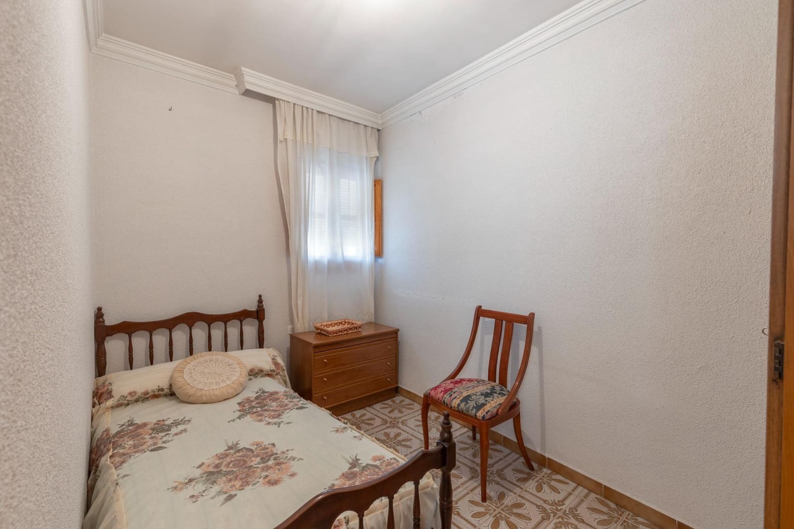 3 soveværelse Villa til salg i Granada by med garage - € 479.000 (Ref: 9913387)