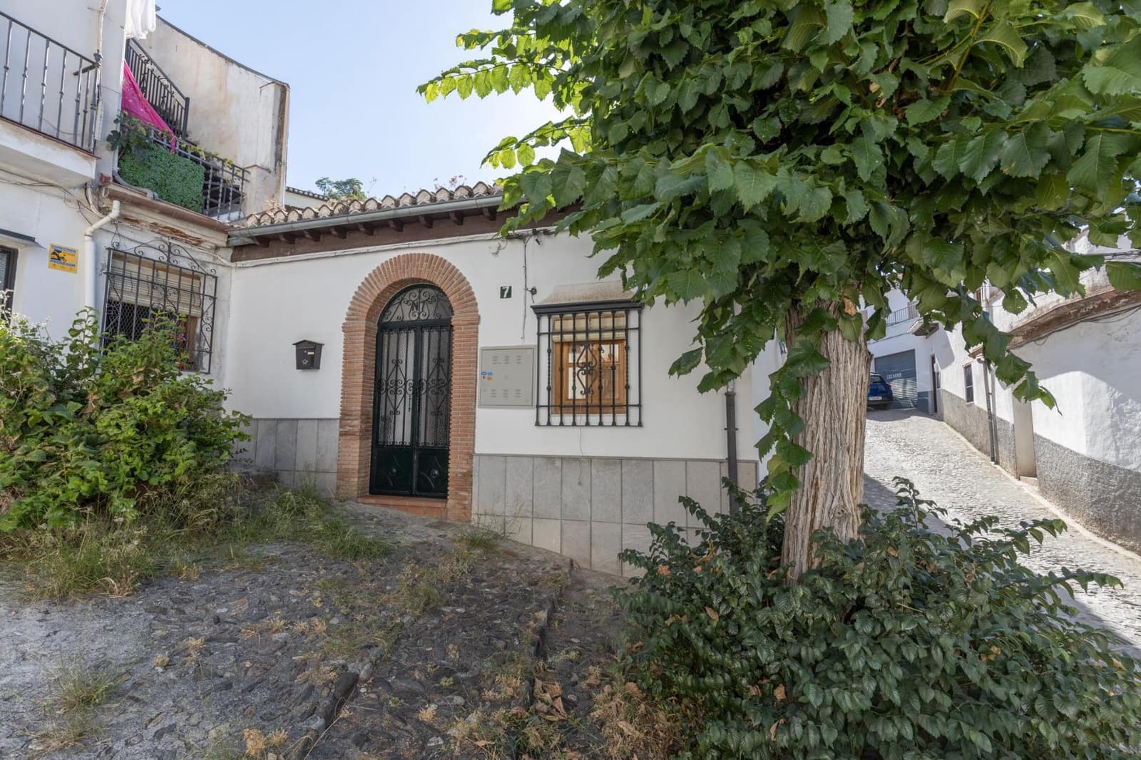 3 soveværelse Villa til salg i Granada by med garage - € 479.000 (Ref: 9913387)