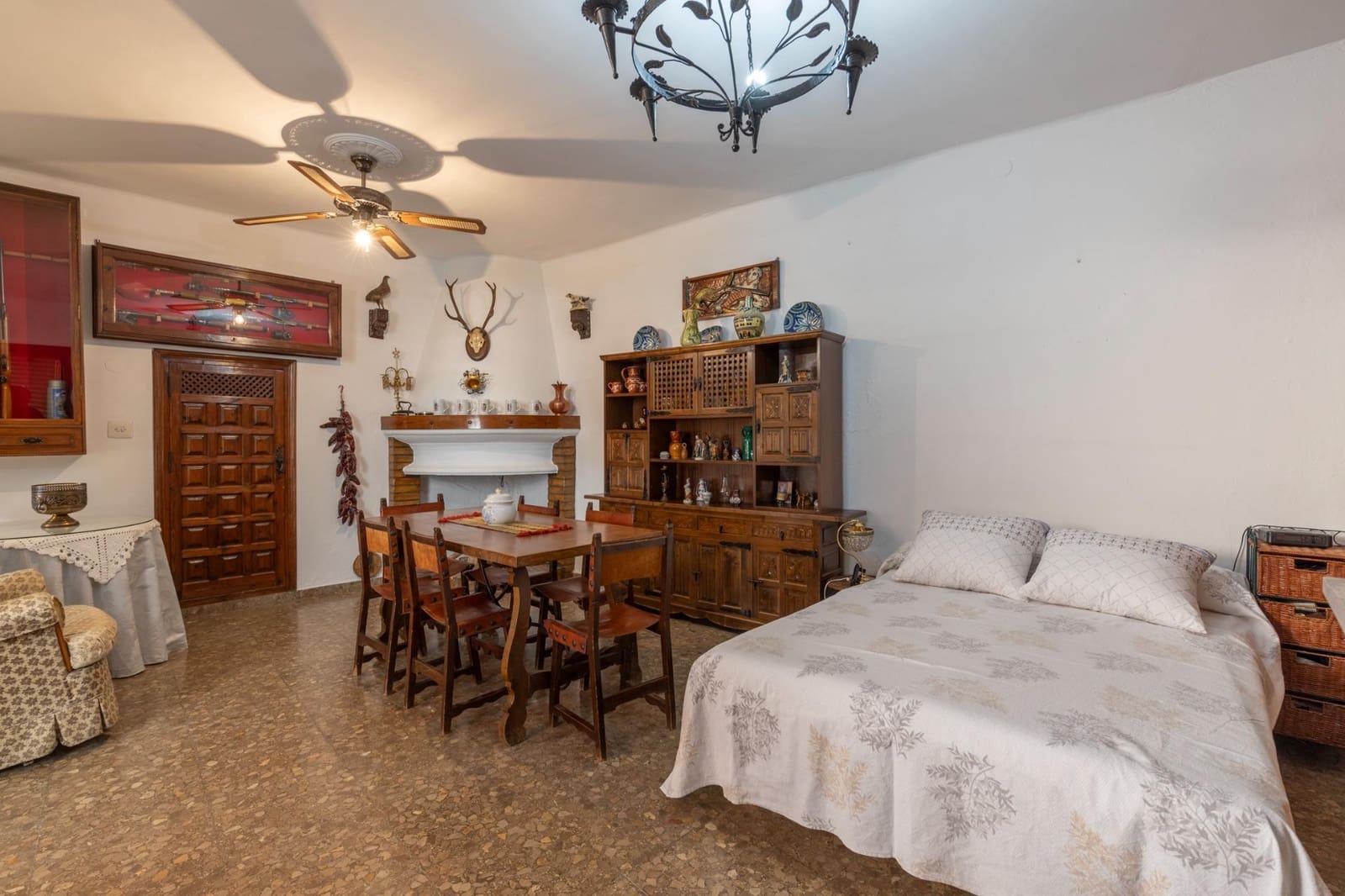 3 soveværelse Villa til salg i Granada by med garage - € 479.000 (Ref: 9913387)