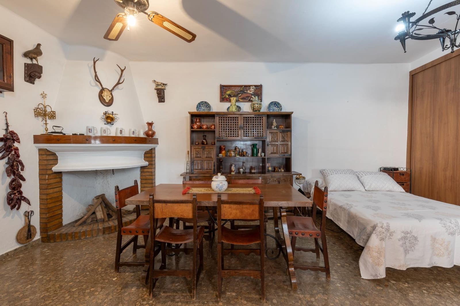 3 soveværelse Villa til salg i Granada by med garage - € 479.000 (Ref: 9913387)