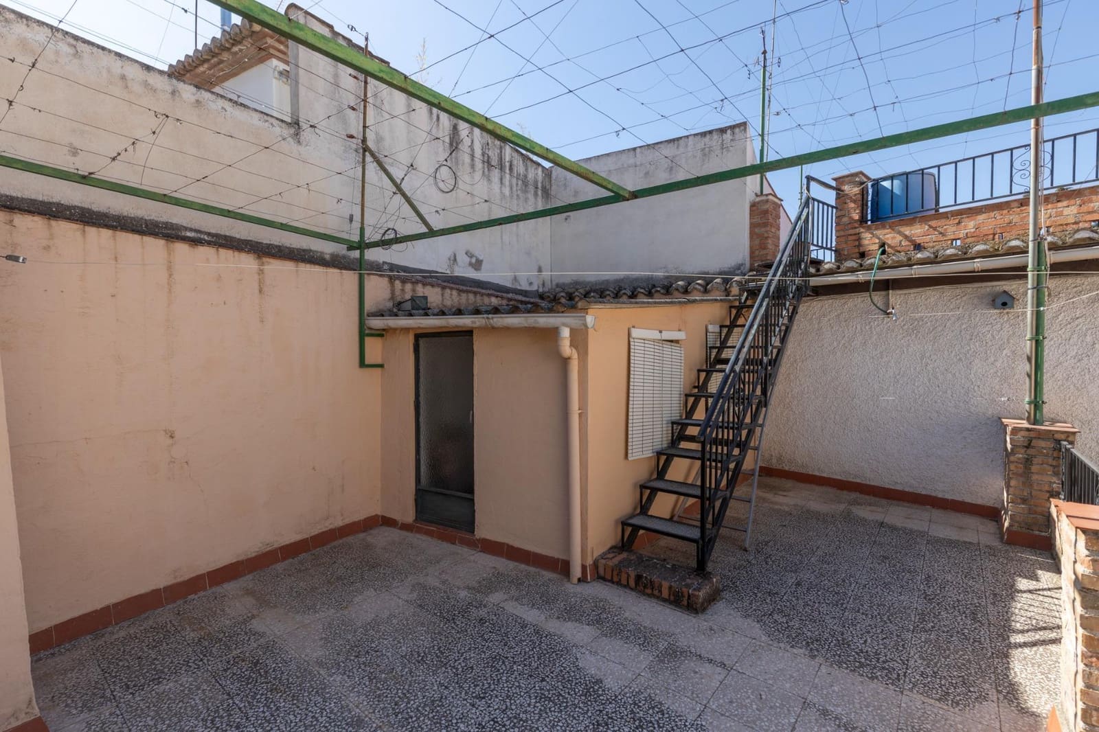3 soveværelse Villa til salg i Granada by med garage - € 479.000 (Ref: 9913387)