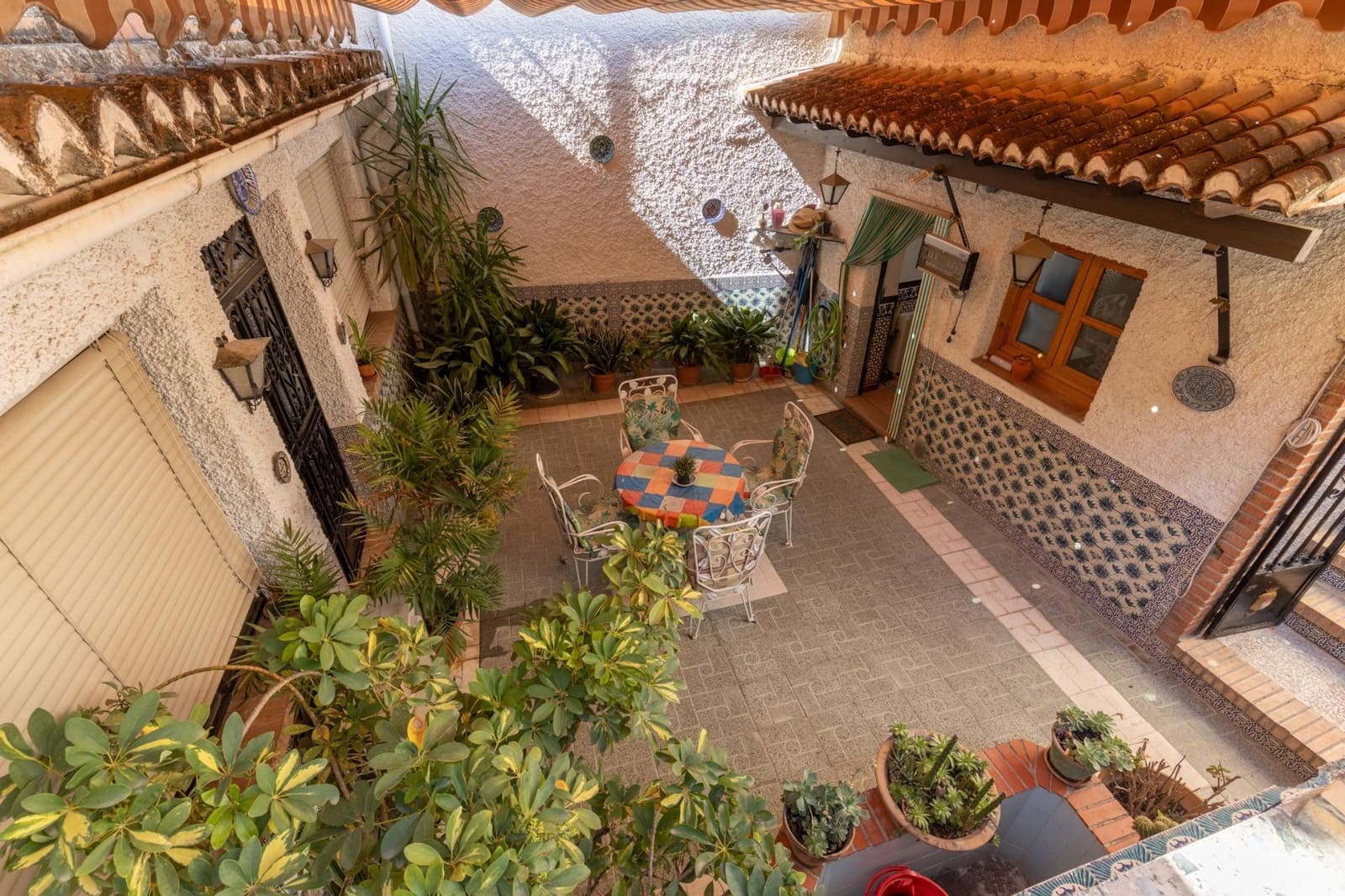 3 soveværelse Villa til salg i Granada by med garage - € 479.000 (Ref: 9913387)