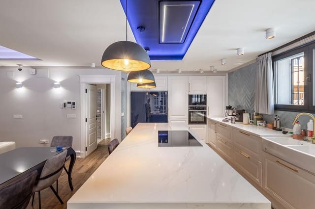5 chambre Maison de Ville à vendre à Grenade ville avec piscine - 1 495 000 € (Ref: 9913388)