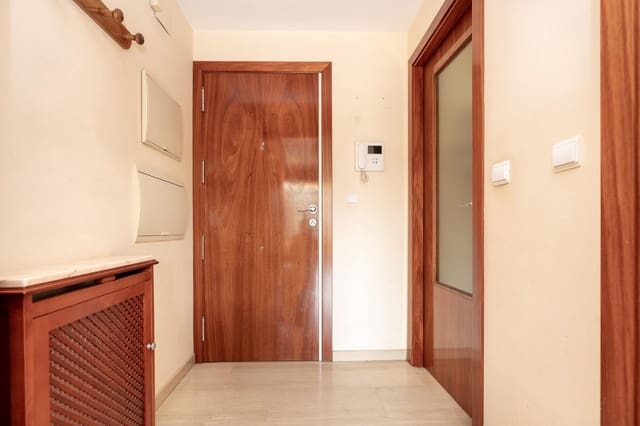 3 slaapkamer Flat te koop in Camino de Ronda - Rosaleda, Granada stad met zwembad garage - € 370.000 (Ref: 9916090)