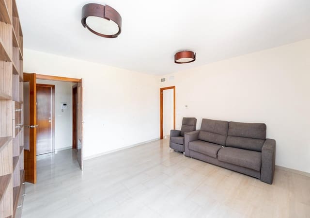 3 slaapkamer Flat te koop in Camino de Ronda - Rosaleda, Granada stad met zwembad garage - € 370.000 (Ref: 9916090)
