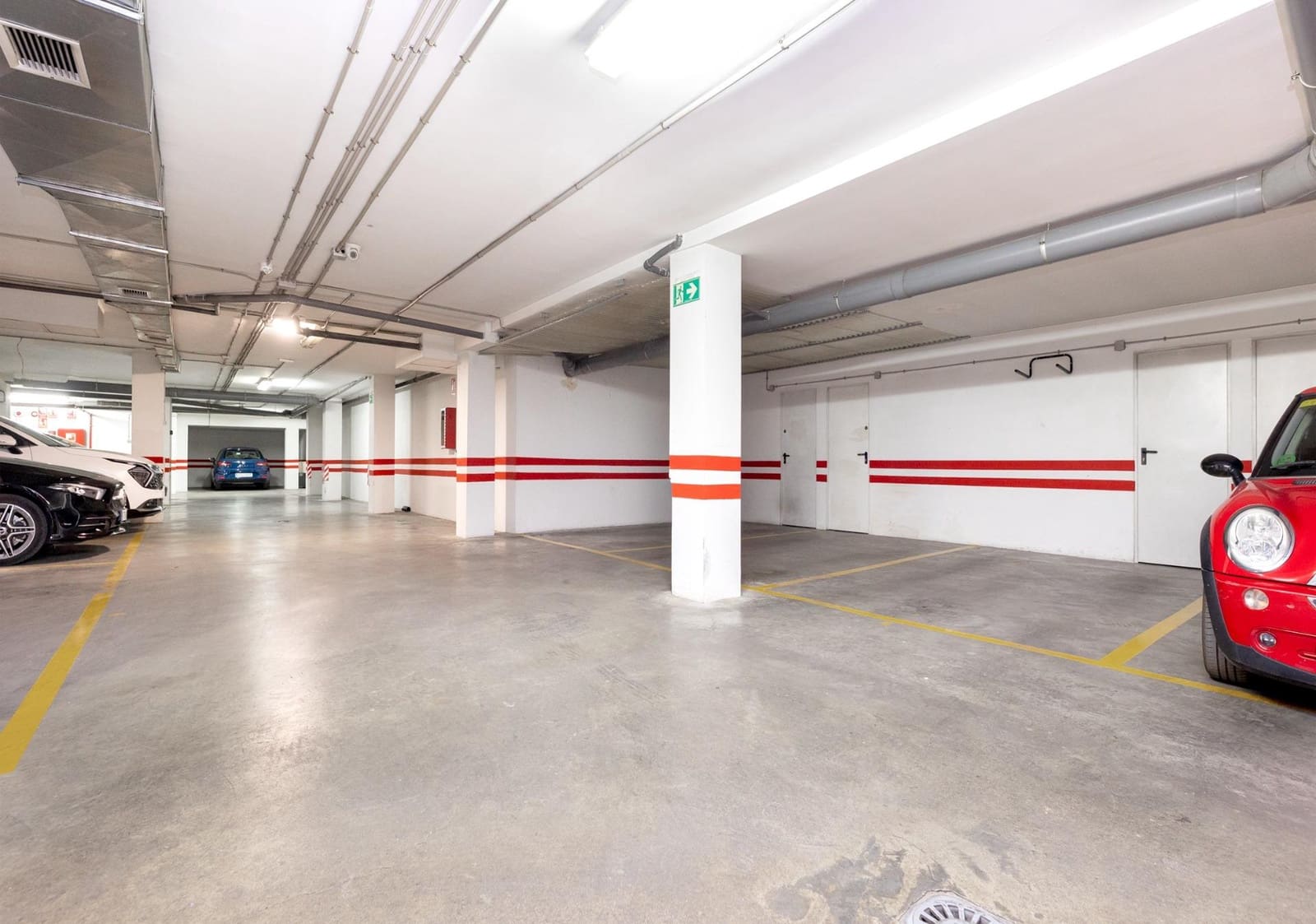 3 slaapkamer Flat te koop in Granada stad met zwembad garage - € 370.000 (Ref: 9916090)