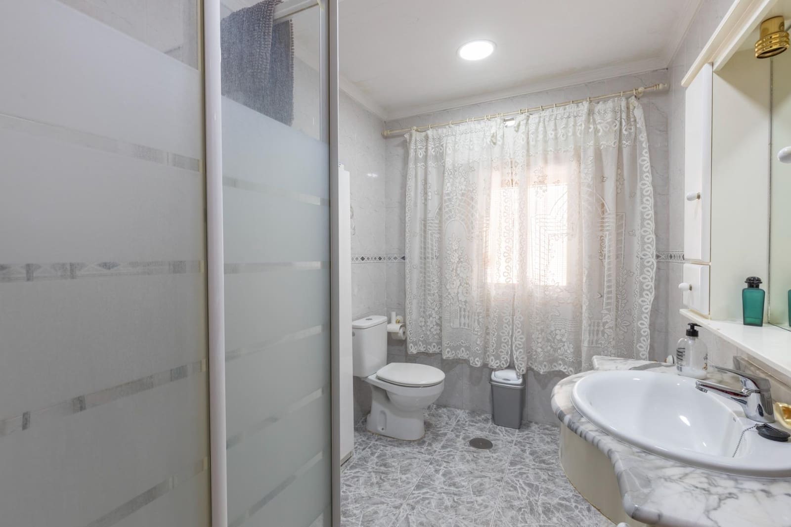 3 camera da letto Villa in vendita in La Zubia con garage - 250.000 € (Rif: 9916099)