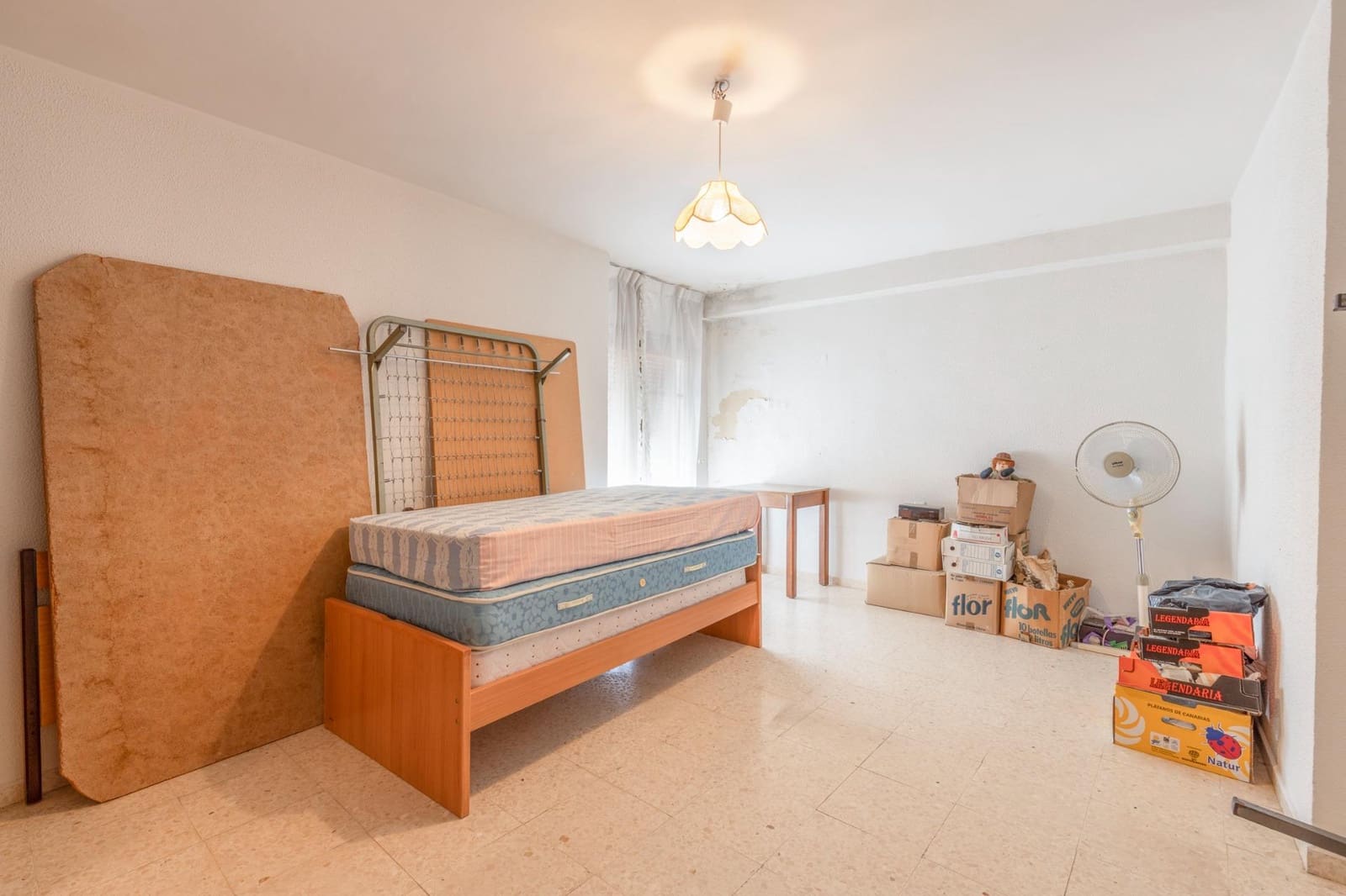12 soverom Finca/Herregård til salgs i Huetor Vega med garasje - € 495 000 (Ref: 9920636)