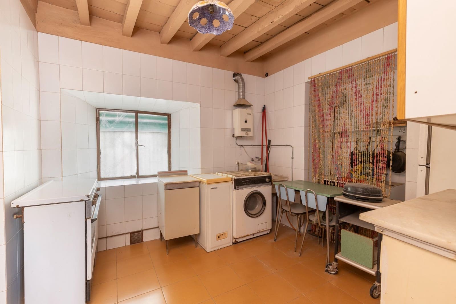 12 soverom Finca/Herregård til salgs i Huetor Vega med garasje - € 495 000 (Ref: 9920636)