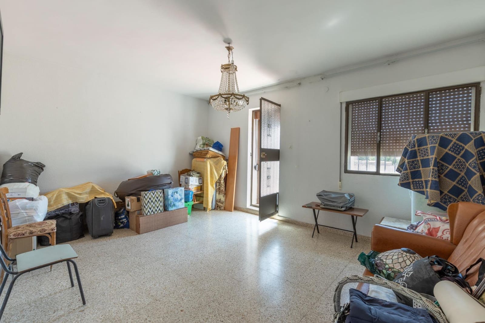 12 soverom Finca/Herregård til salgs i Huetor Vega med garasje - € 495 000 (Ref: 9920636)