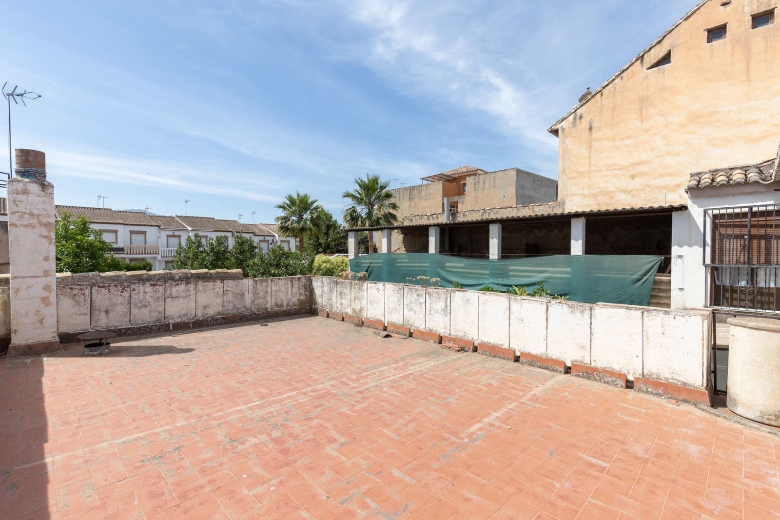 12 soverom Finca/Herregård til salgs i Huetor Vega med garasje - € 495 000 (Ref: 9920636)