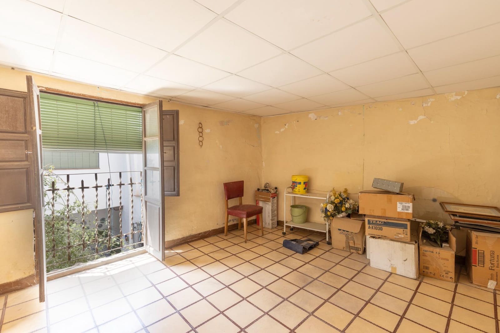12 soverom Finca/Herregård til salgs i Huetor Vega med garasje - € 495 000 (Ref: 9920636)