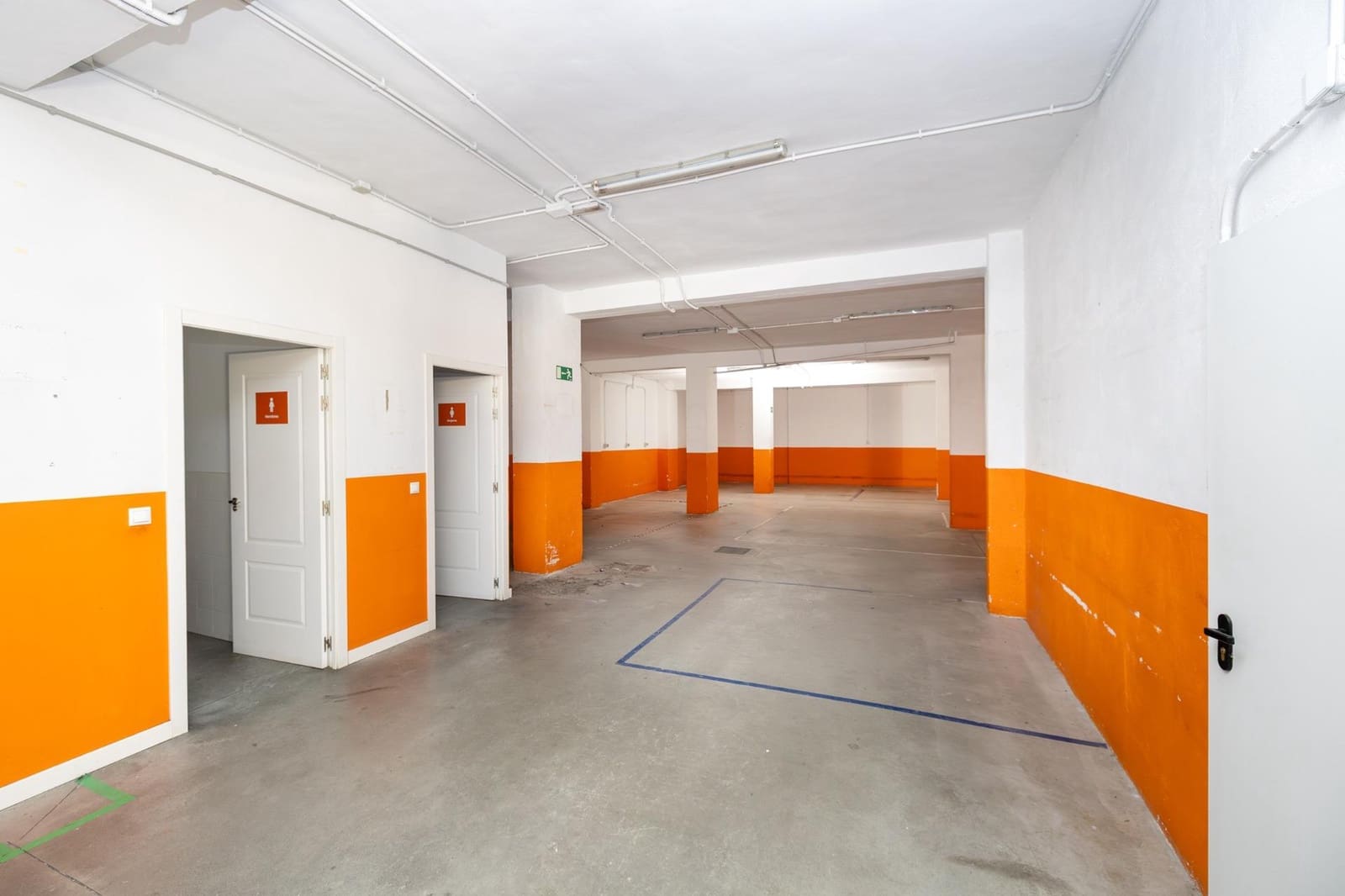 Erhverv til salg i Granada by - € 250.000 (Ref: 9920638)