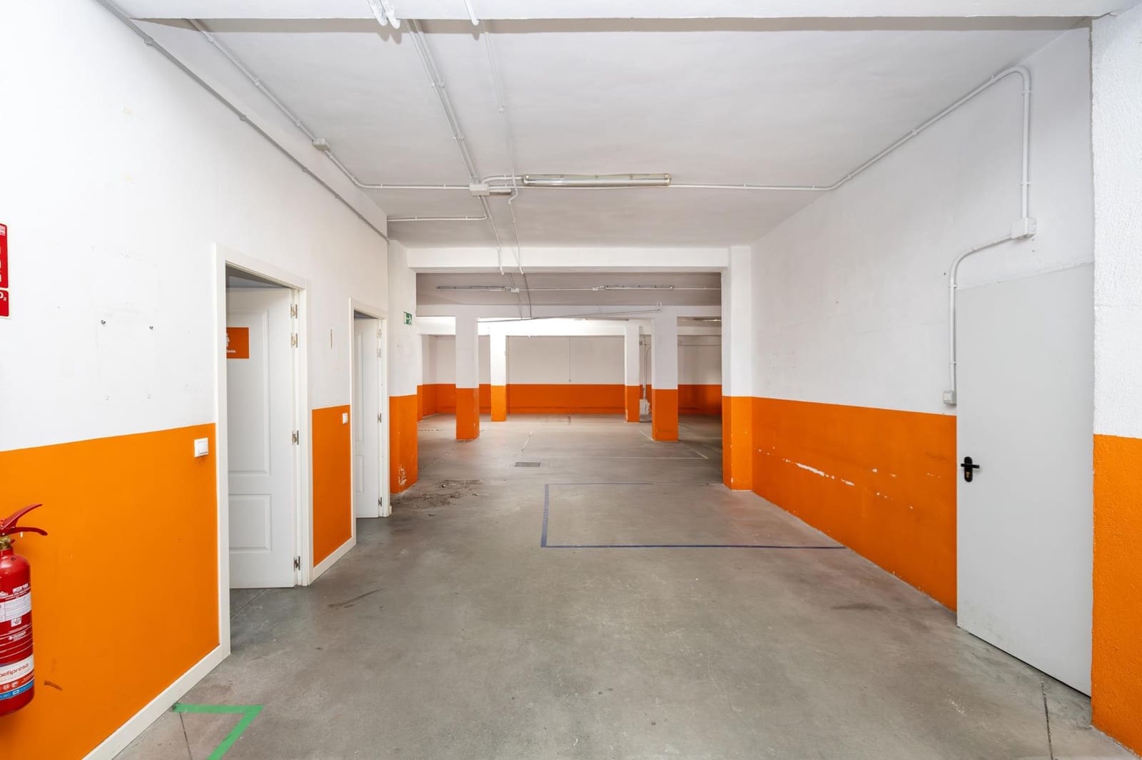 Erhverv til salg i Granada by - € 250.000 (Ref: 9920638)