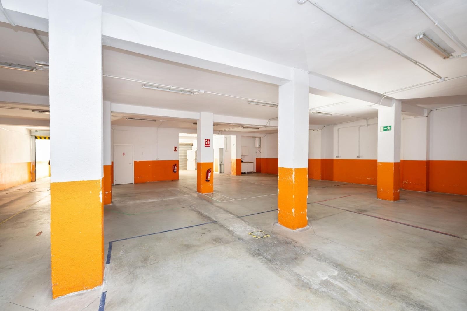Erhverv til salg i Granada by - € 250.000 (Ref: 9920638)