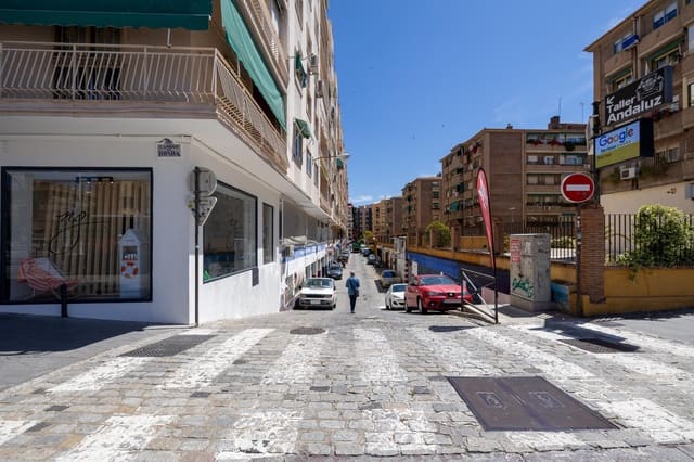 Erhverv til salg i Granada by - € 250.000 (Ref: 9920638)
