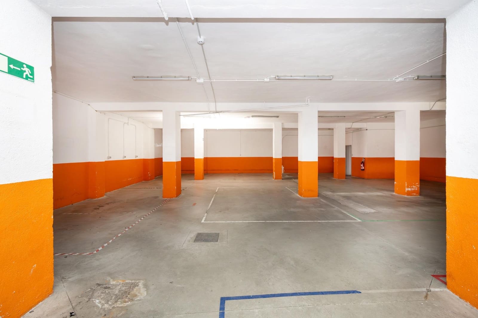 Erhverv til salg i Granada by - € 250.000 (Ref: 9920638)