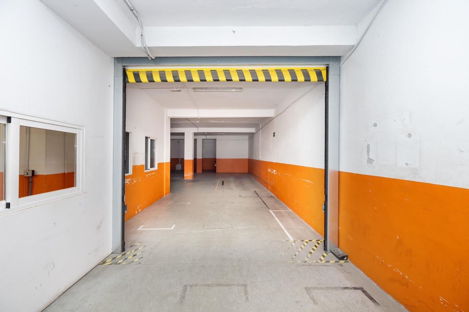 Erhverv til salg i Granada by - € 250.000 (Ref: 9920638)