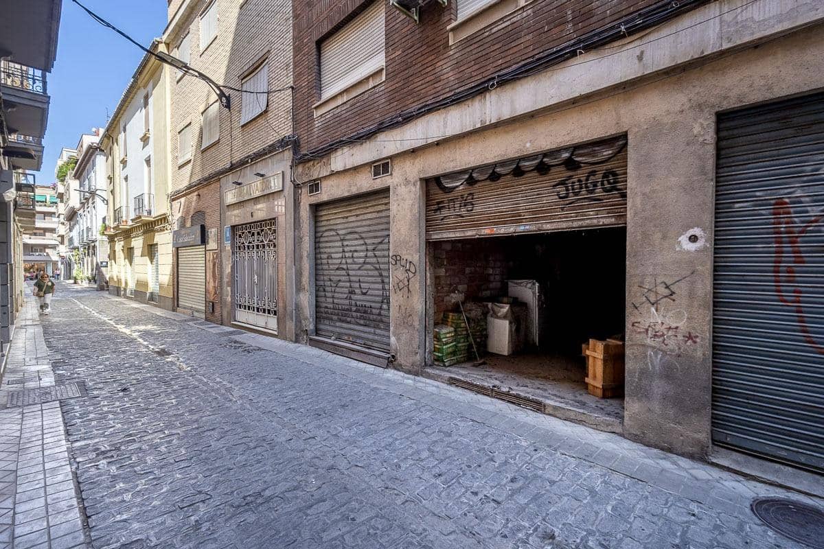 Erhverv til salg i Granada by - € 90.000 (Ref: 9920639)