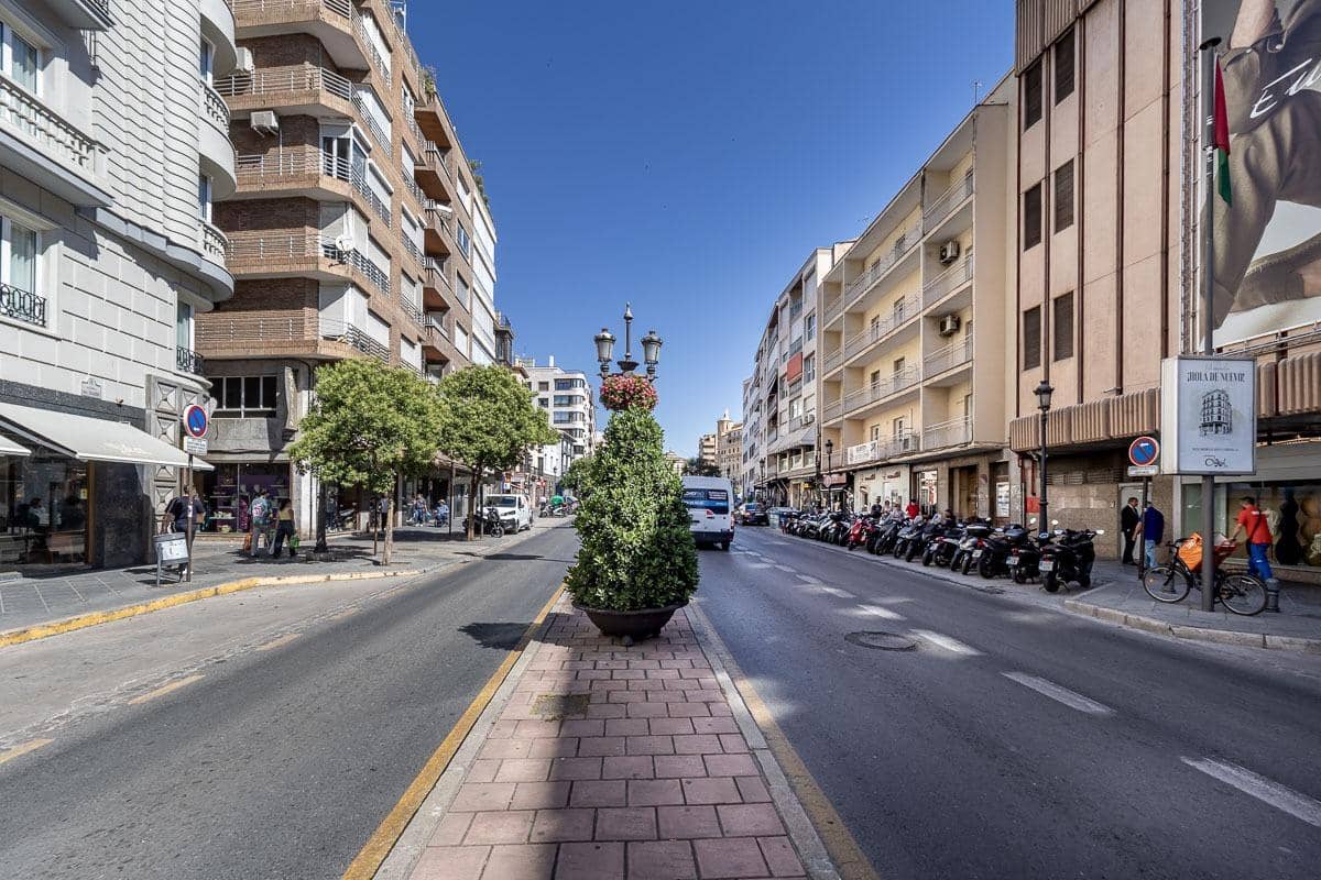 Erhverv til salg i Granada by - € 90.000 (Ref: 9920639)