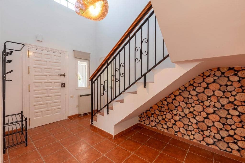 4 Zimmer Villa zu verkaufen in Albolote mit Pool Garage - 285.000 € (Ref: 9920644)