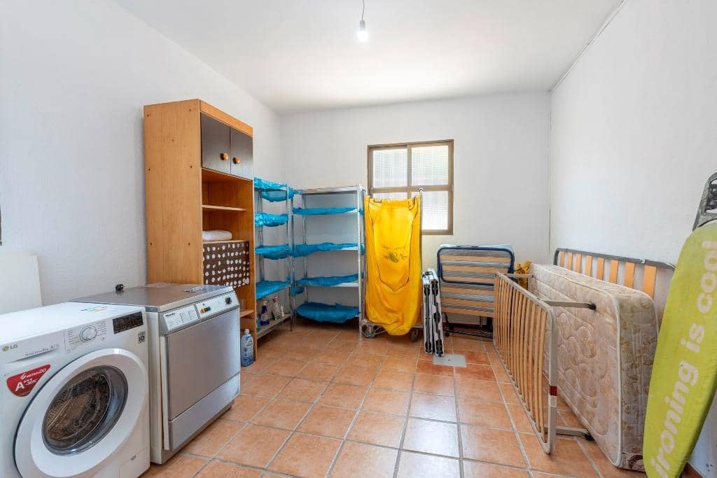 4 Zimmer Villa zu verkaufen in Albolote mit Pool Garage - 285.000 € (Ref: 9920644)