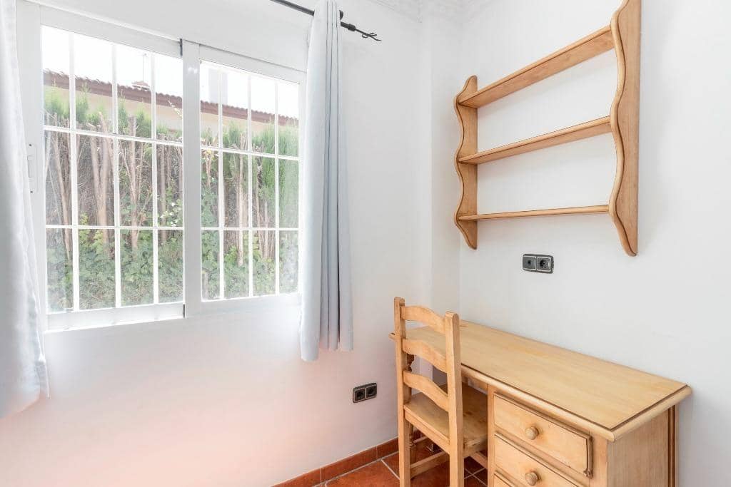 4 Zimmer Villa zu verkaufen in Albolote mit Pool Garage - 285.000 € (Ref: 9920644)