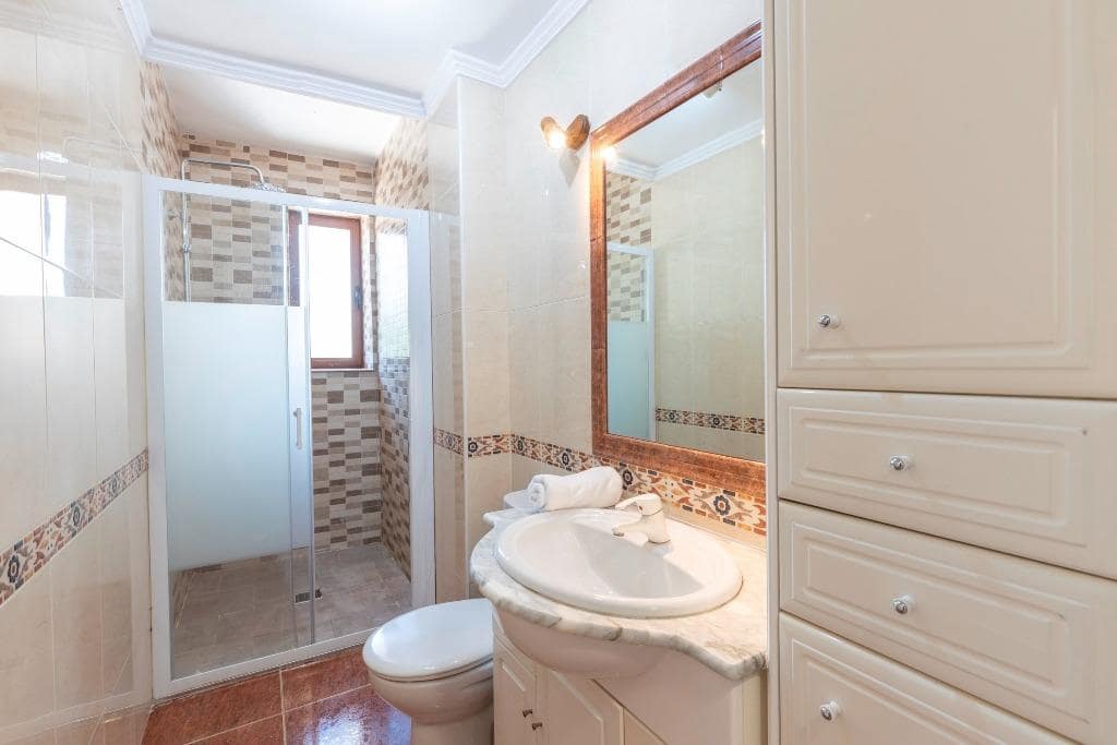4 Zimmer Villa zu verkaufen in Albolote mit Pool Garage - 285.000 € (Ref: 9920644)