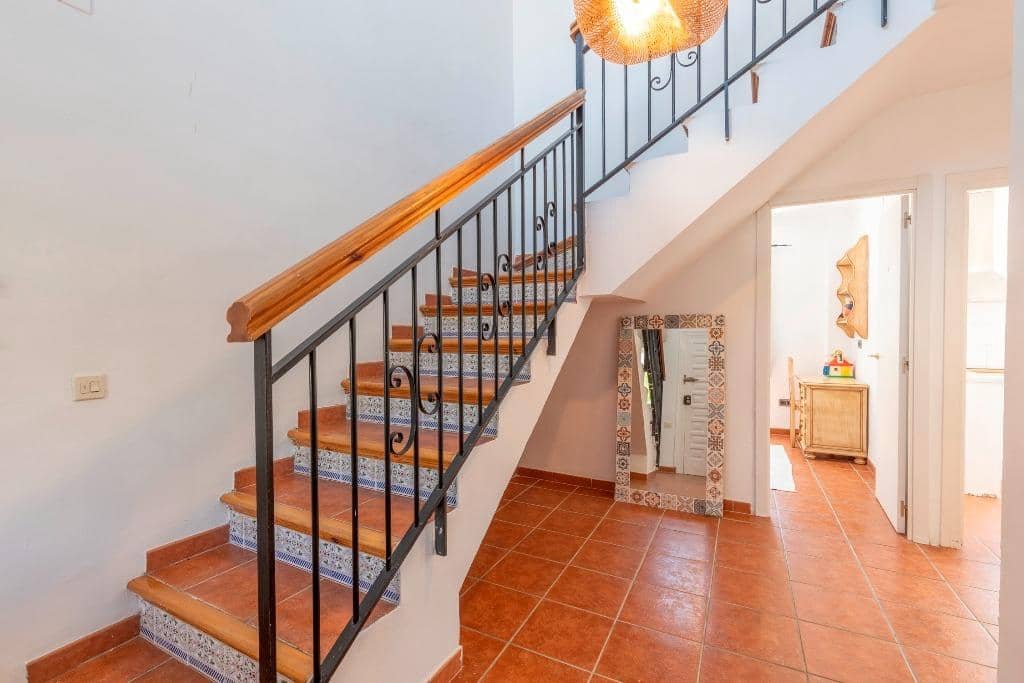 4 Zimmer Villa zu verkaufen in Albolote mit Pool Garage - 285.000 € (Ref: 9920644)