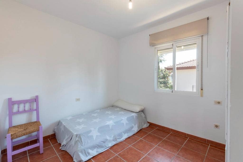 4 Zimmer Villa zu verkaufen in Albolote mit Pool Garage - 285.000 € (Ref: 9920644)