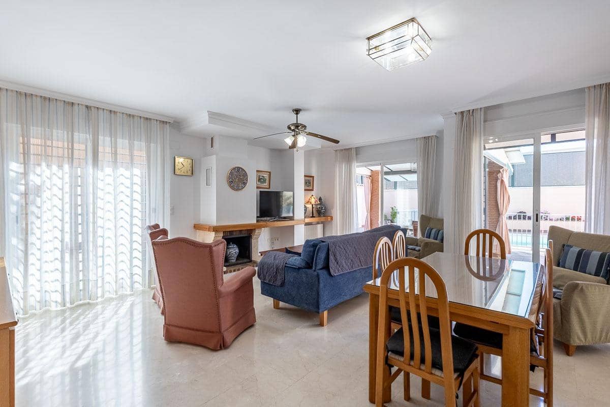 4 camera da letto Villa in vendita in Huetor Vega con piscina garage - 650.000 € (Rif: 9920645)