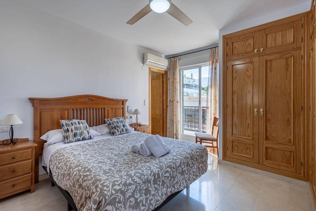 4 camera da letto Villa in vendita in Huetor Vega con piscina garage - 650.000 € (Rif: 9920645)