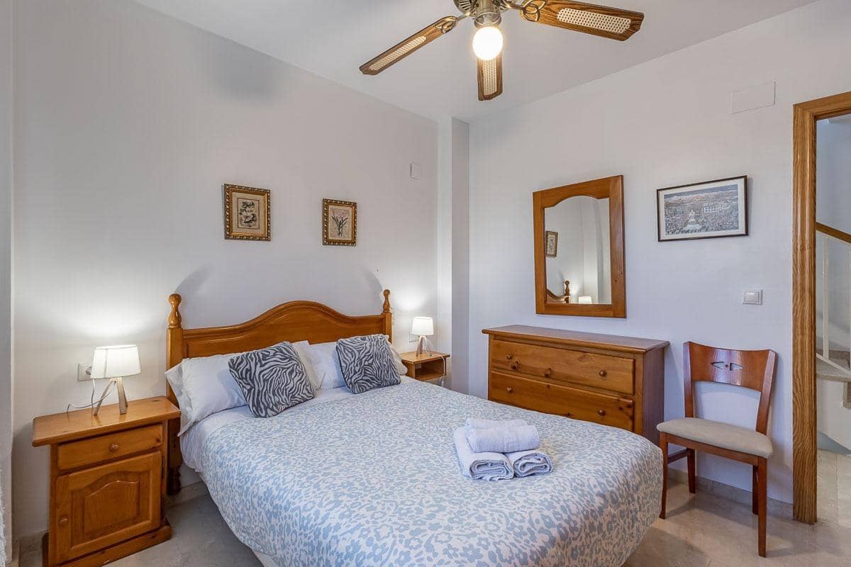4 camera da letto Villa in vendita in Huetor Vega con piscina garage - 650.000 € (Rif: 9920645)