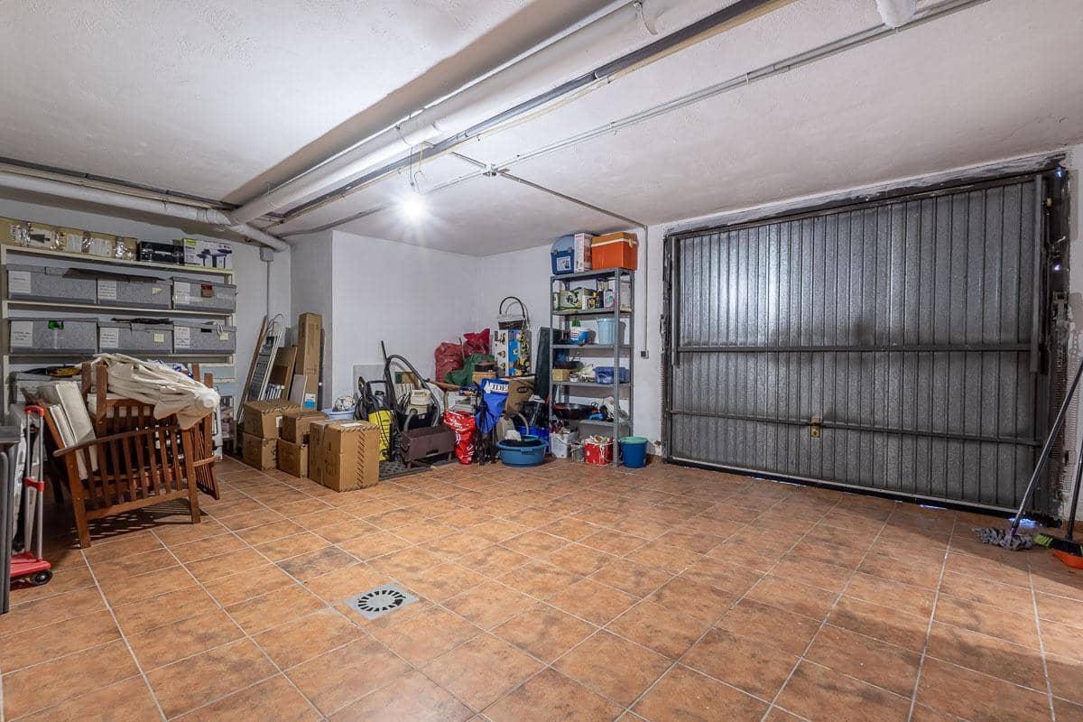 4 camera da letto Villa in vendita in Huetor Vega con piscina garage - 650.000 € (Rif: 9920645)