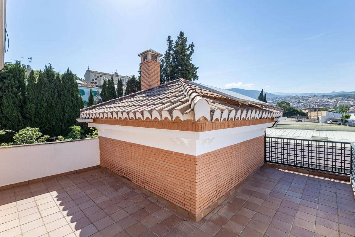 4 camera da letto Villa in vendita in Huetor Vega con piscina garage - 650.000 € (Rif: 9920645)
