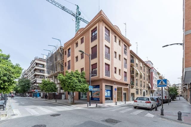 Garage til salg i Granada by - € 64.500 (Ref: 9922544)