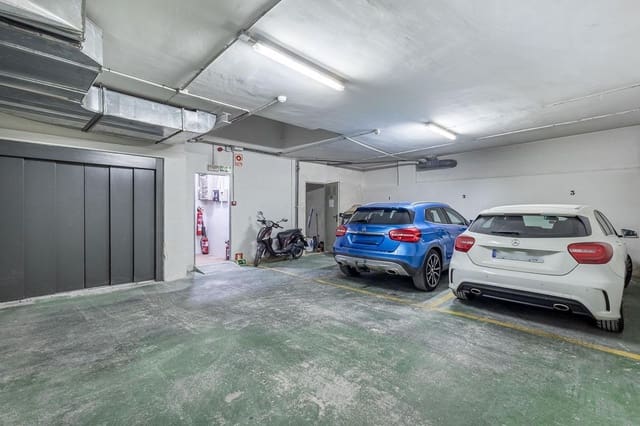 Garage til salg i Granada by - € 64.500 (Ref: 9922544)
