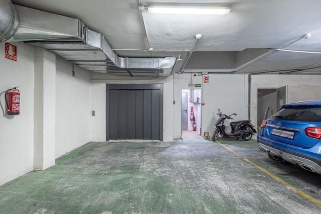 Garage til salg i Granada by - € 64.500 (Ref: 9922544)