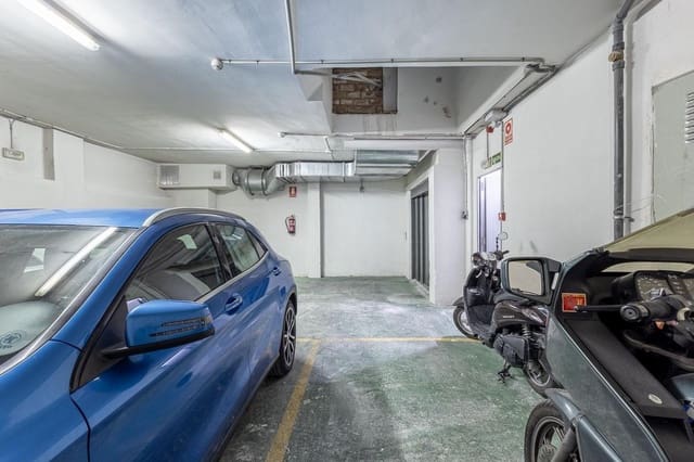 Garage til salg i Granada by - € 64.500 (Ref: 9922544)