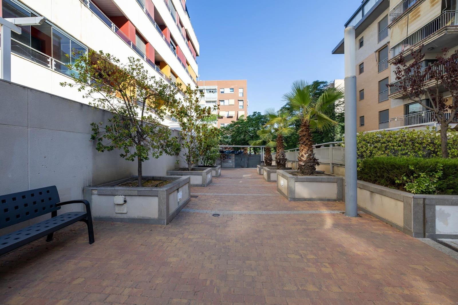 1 bedroom Apartment for sale in Granada city with pool - € 215,000 (Ref: 9922546)