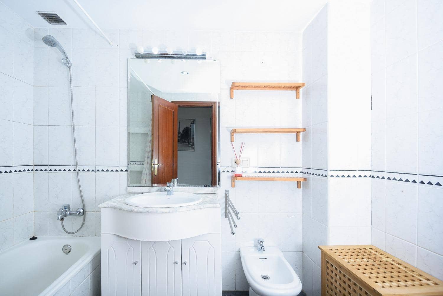 2 soveværelse Lejlighed til salg i Granada by med garage - € 270.000 (Ref: 9922547)