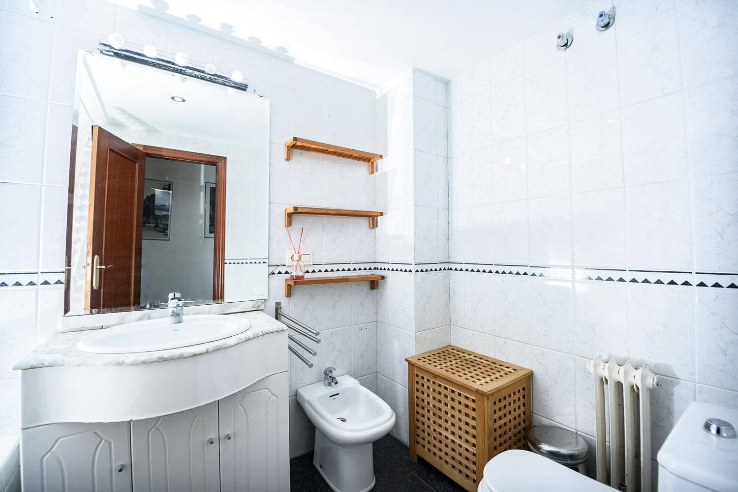 2 soveværelse Lejlighed til salg i Granada by med garage - € 270.000 (Ref: 9922547)