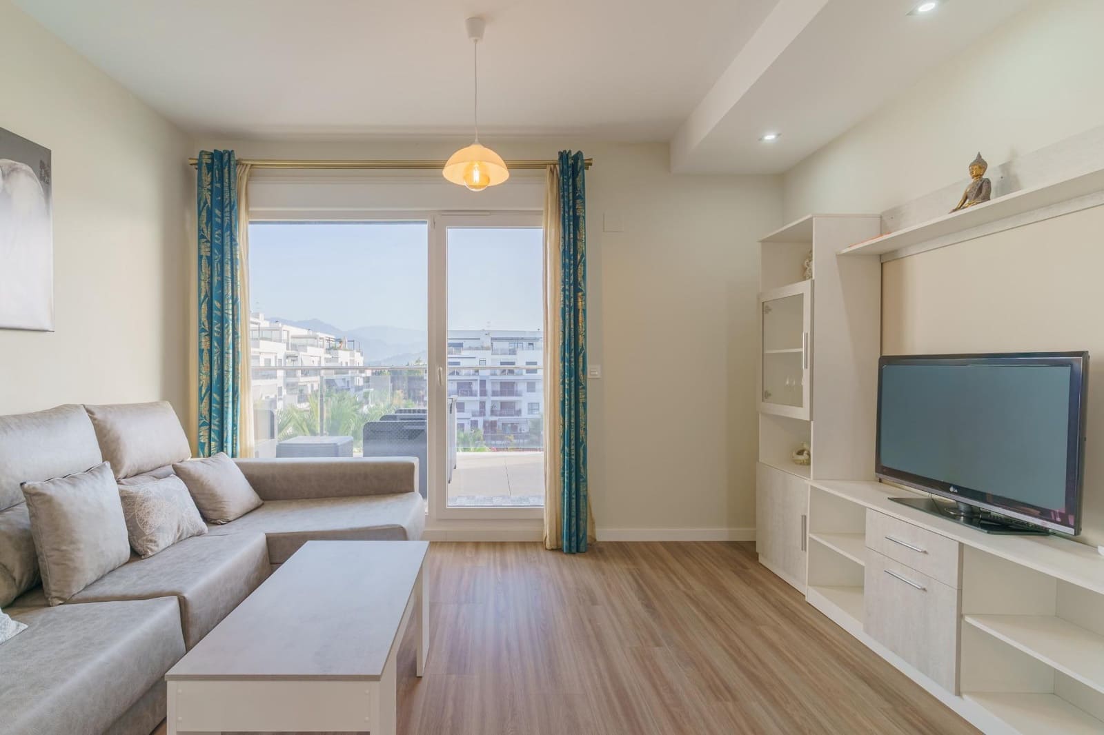 2 soveværelse Lejlighed til leje i Motril med swimmingpool garage - € 1.500 (Ref: 9922549)
