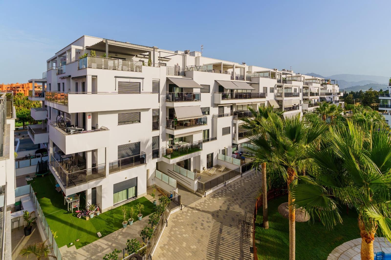 2 soveværelse Lejlighed til leje i Motril med swimmingpool garage - € 1.500 (Ref: 9922549)