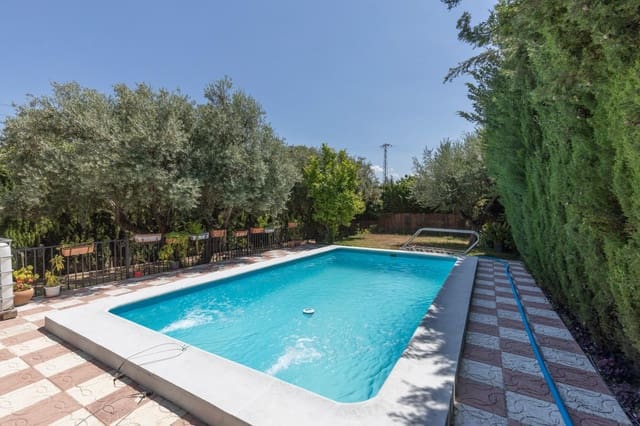 5 sypialnia Willa na sprzedaż w Gójar z basenem garażem - 445 000 € (Ref: 9924804)