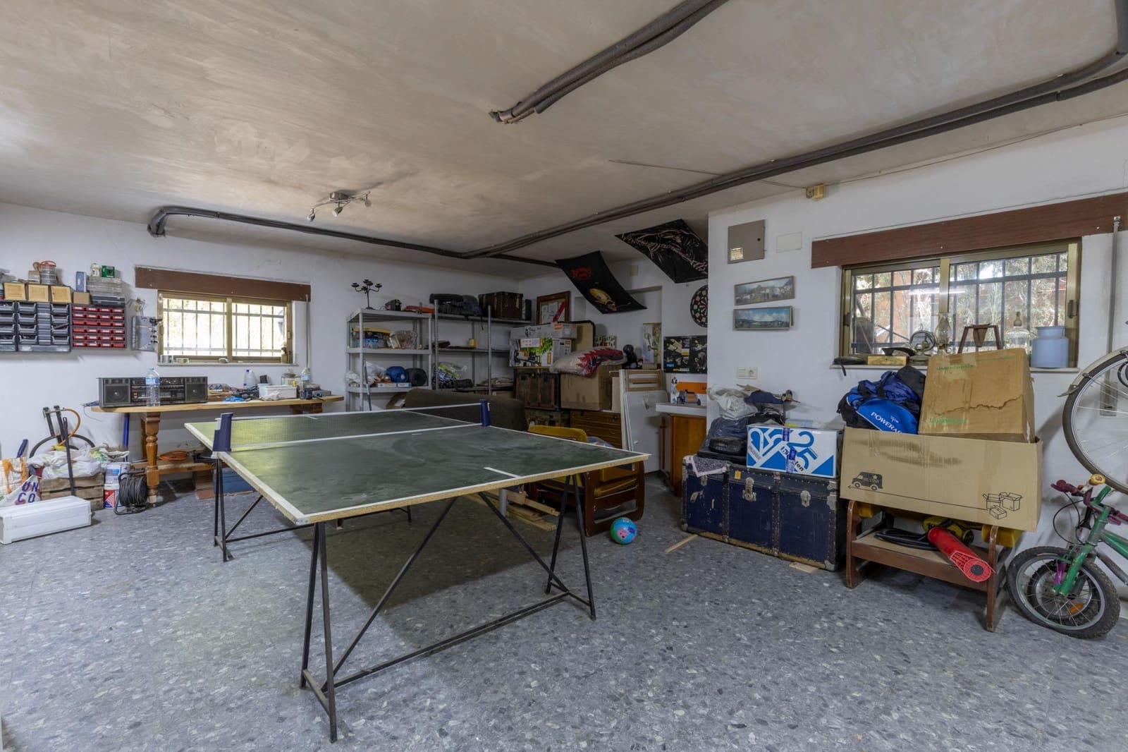 5 bedroom Villa for sale in Gojar with pool garage - € 445,000 (Ref: 9924804)