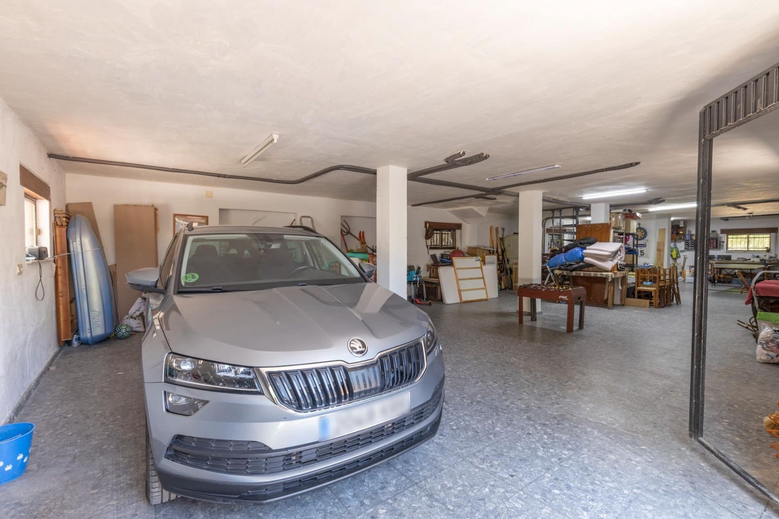 5 bedroom Villa for sale in Gojar with pool garage - € 445,000 (Ref: 9924804)